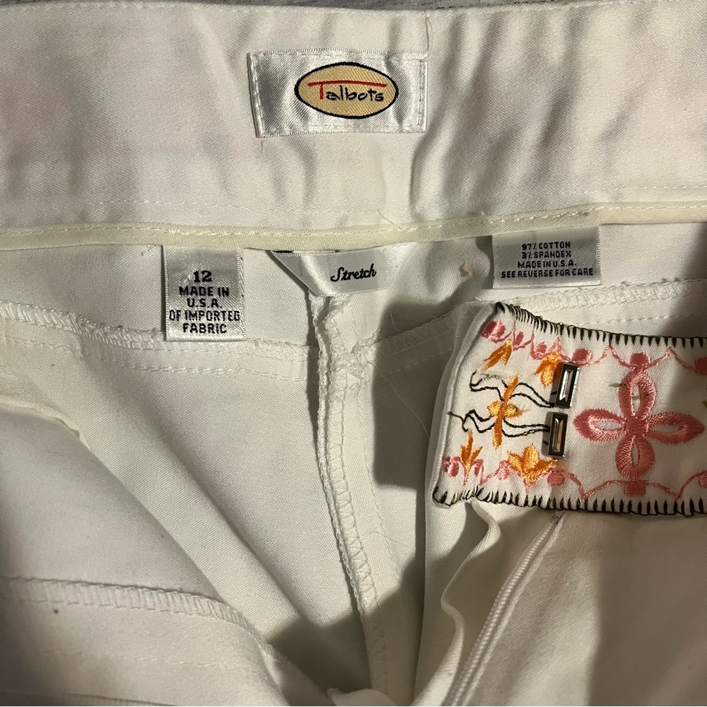 Talbots White Pants with Floral Embroidery Women’s 12 NWT - Picture 2 of 6